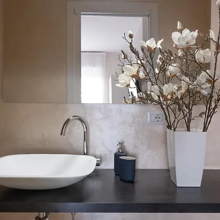 Cute & Cozy Train Station 3*