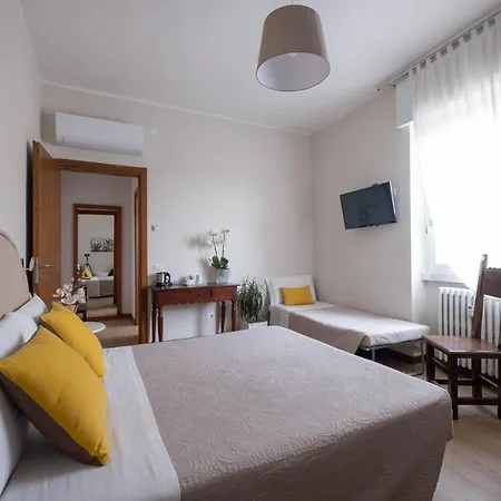 Cute & Cozy Train Station Πανσιόν Μπέργκαμο