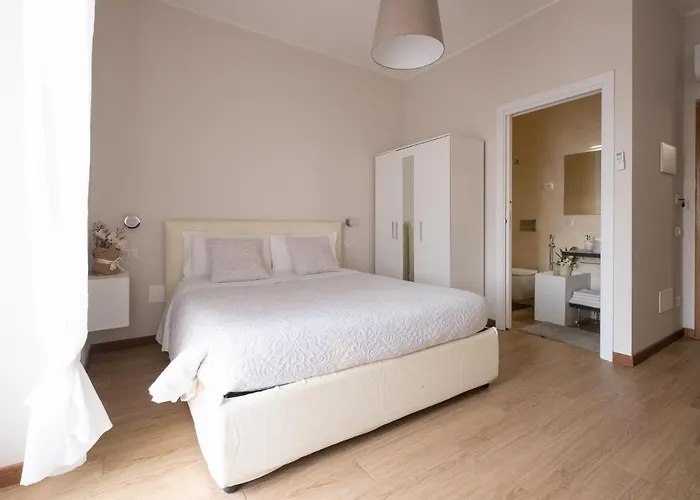 Cute & Cozy Train Station 3*